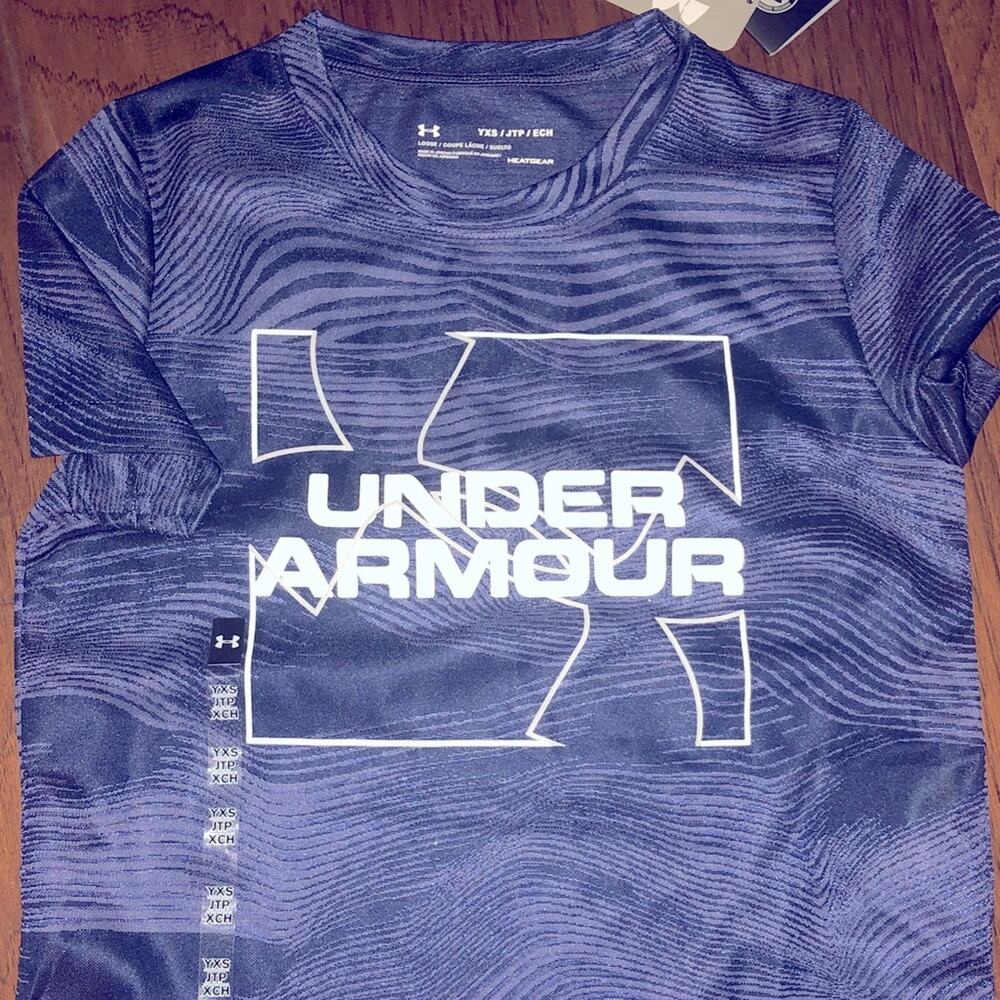 NWT xsmall boys navy tshirt